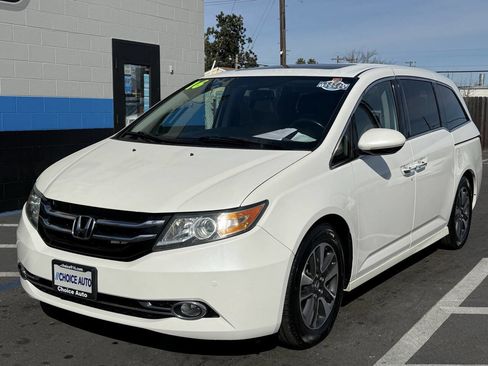 Used 2016 Honda Odyssey Touring Elite image 2