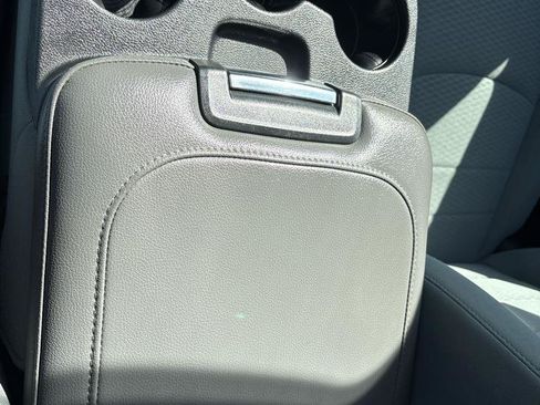 Used 2018 RAM 1500 Express AWD/4WD image 26