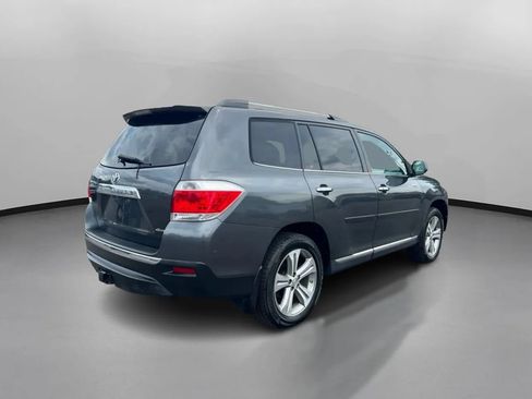 Used 2011 Toyota Highlander Limited w/ Tow Pkg AWD/4WD image 9