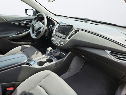 Used 2025 Chevrolet Malibu LT FWD image 24