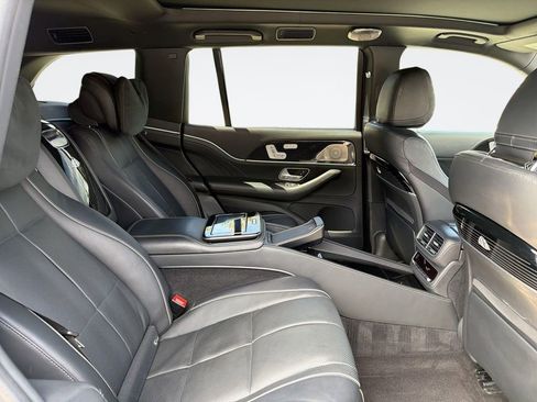 Used 2022 Mercedes-Benz Maybach GLS 600 4MATIC image 27