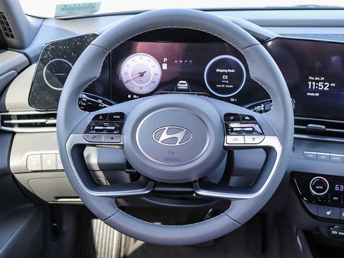 New 2025 Hyundai Elantra SEL image 19