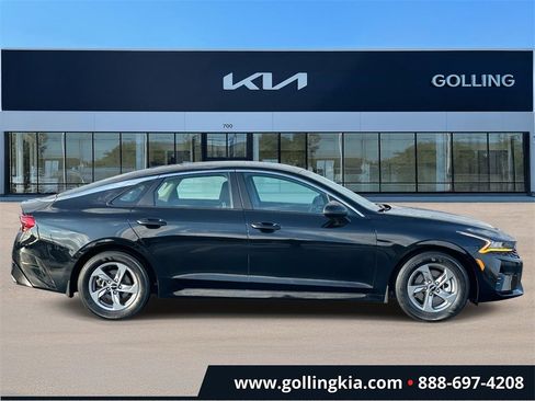 Used 2023 Kia K5 LXS image 2