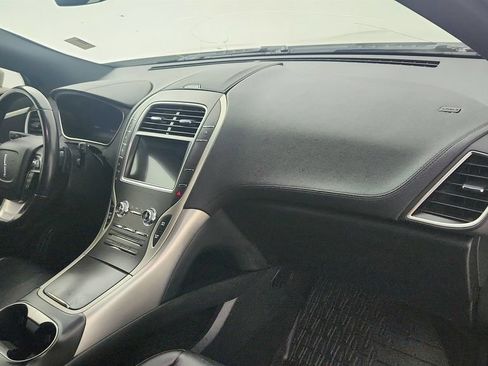 Used 2020 Lincoln Nautilus FWD w/ Equipment Group 101A image 24