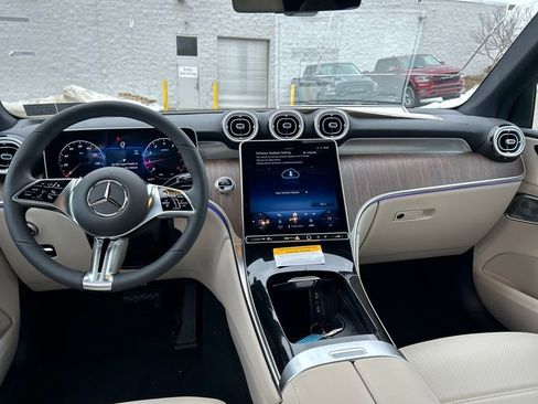 New 2026 Mercedes-Benz GLC 300 GLC 300 image 12