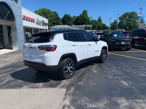 Used 2024 Jeep Compass Limited AWD/4WD image 7