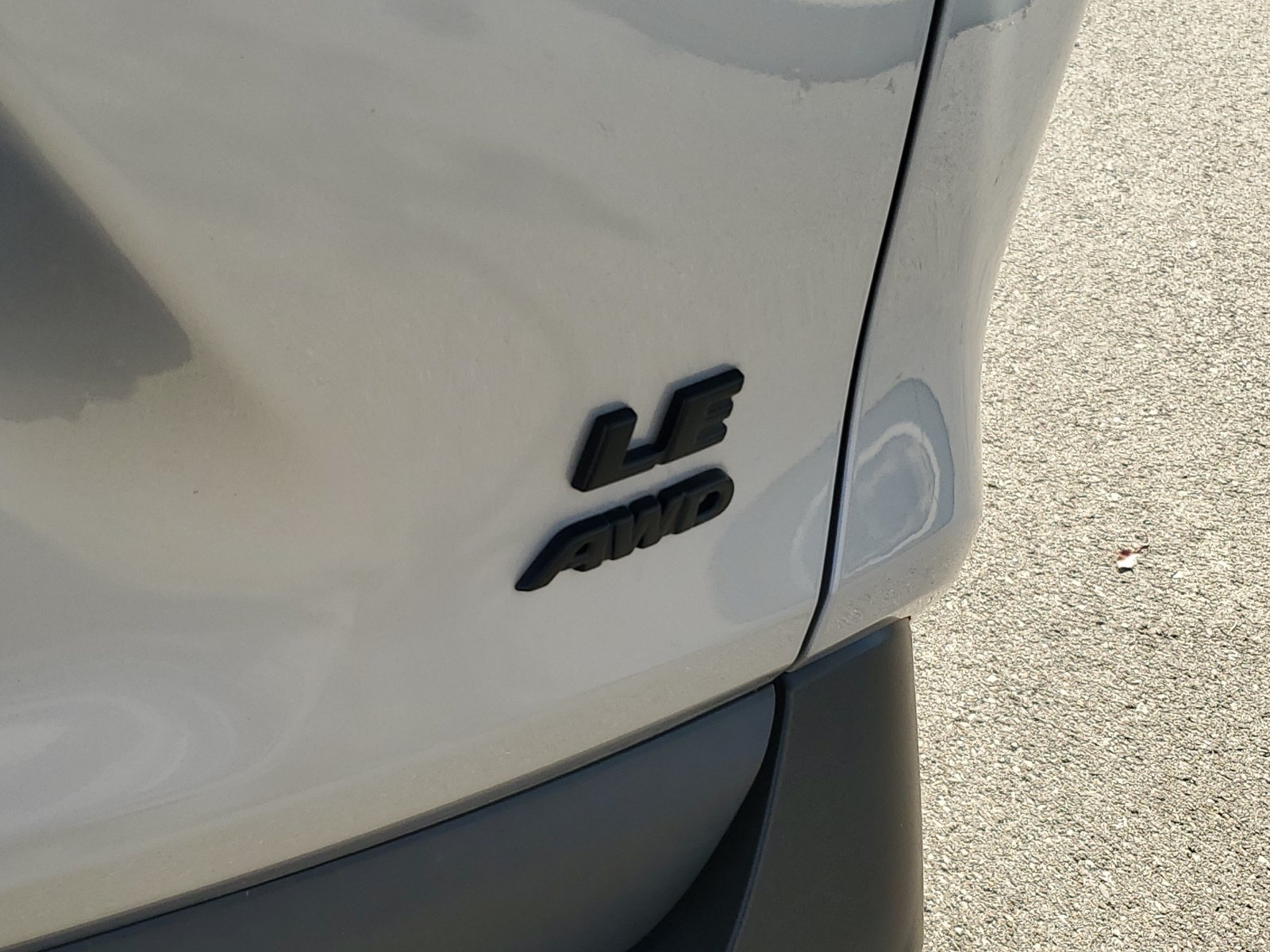 Certified 2024 Toyota RAV4 LE AWD/4WD image 8