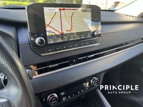 Used 2024 Mitsubishi Outlander SE FWD image 23