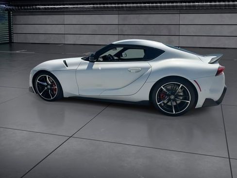 Used 2022 Toyota Supra Premium w/ Driver Assist Package RWD image 5