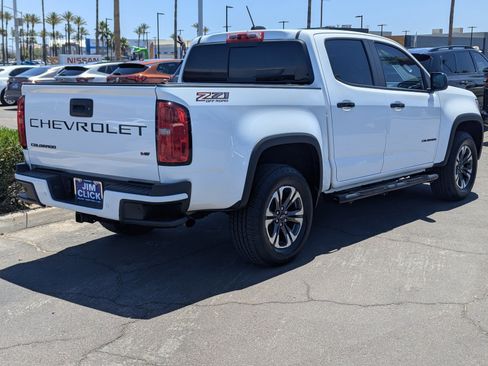 Used 2022 Chevrolet Colorado Z71 AWD/4WD image 2