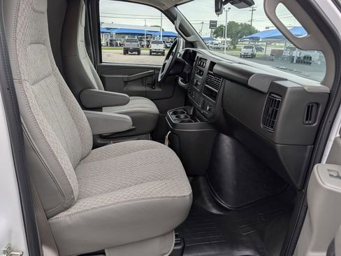 New 2026 GMC Savana 2500 Extended w/ Driver Convenience Package RWD image 25
