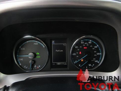Used 2018 Toyota RAV4 LE image 16