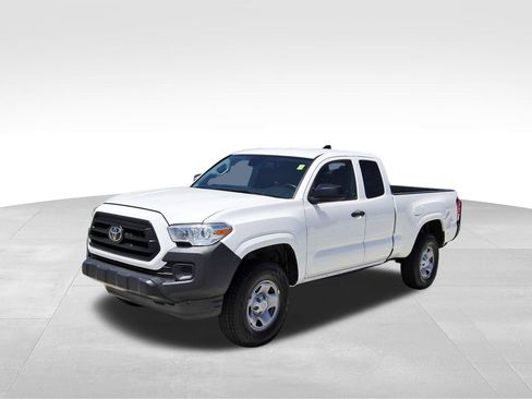 Used 2022 Toyota Tacoma SR AWD/4WD image 2