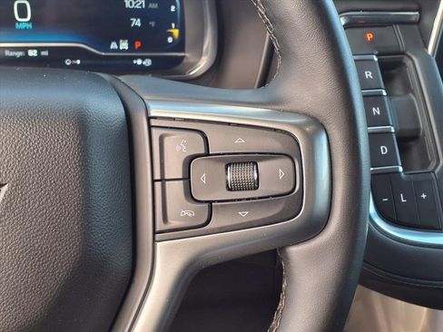 Used 2023 Chevrolet Suburban LT image 36