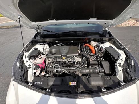 Used 2023 Toyota Venza Nightshade AWD/4WD image 9