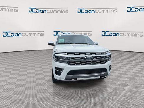 Used 2022 Ford Expedition Max Platinum AWD/4WD image 3