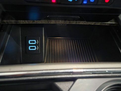 Used 2017 Ford F250 Lariat w/ Lariat Value Package image 54