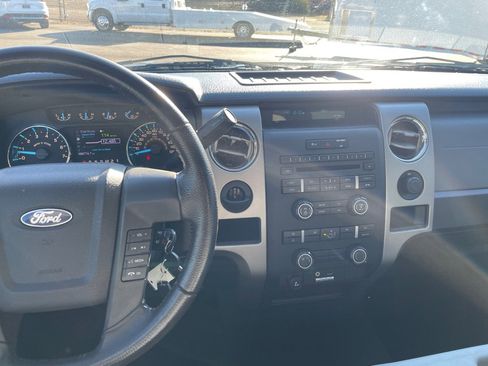 Used 2012 Ford F150 XLT w/ XLT Chrome Pkg image 14