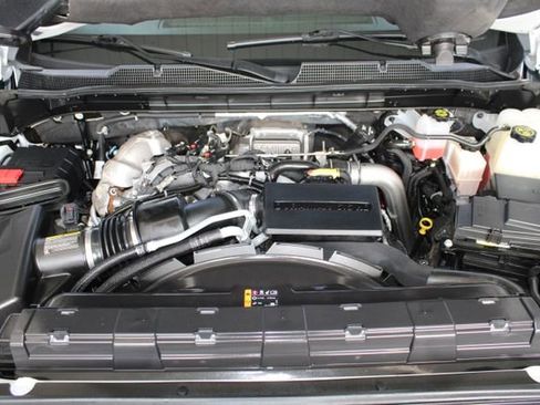 Used 2023 Chevrolet Silverado 2500 LT image 29