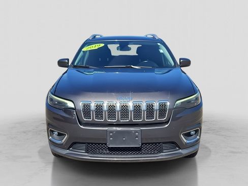 Used 2019 Jeep Cherokee Limited image 23