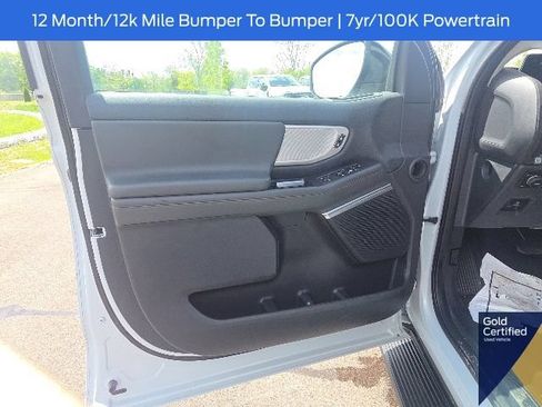 Used 2025 Ford Expedition Max Active AWD/4WD image 30