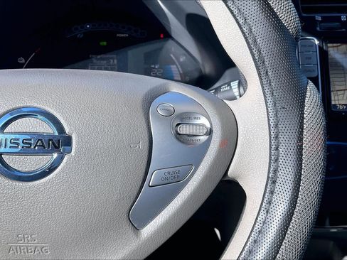 Used 2011 Nissan Leaf w/ Protection Pkg image 25