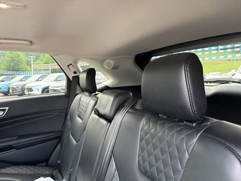 Used 2024 Ford Edge Titanium AWD/4WD image 13