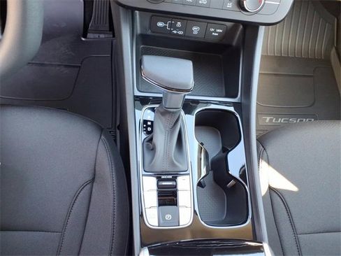 New 2026 Hyundai Tucson SE image 14