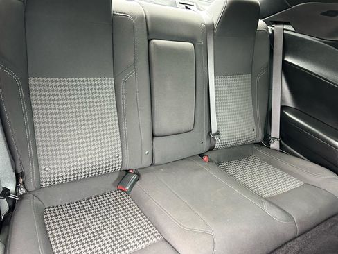 Used 2019 Dodge Challenger SXT RWD image 13