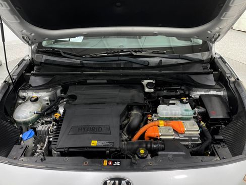 Used 2019 Kia Niro LX FWD image 25