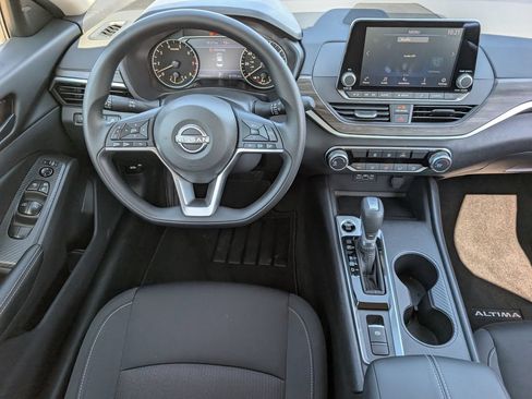 Used 2026 Nissan Altima 2.5 SV AWD/4WD image 10