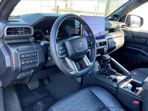 Certified 2025 Toyota 4Runner TRD Off-Road Premium image 14