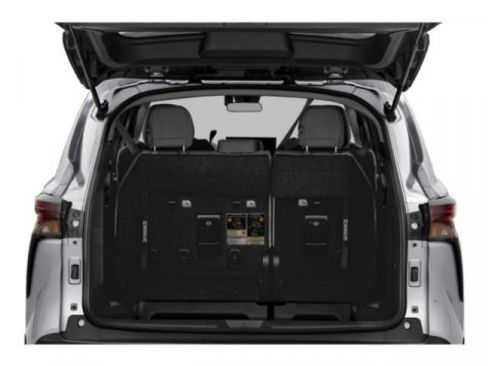 New 2026 Toyota Sienna LE FWD image 13