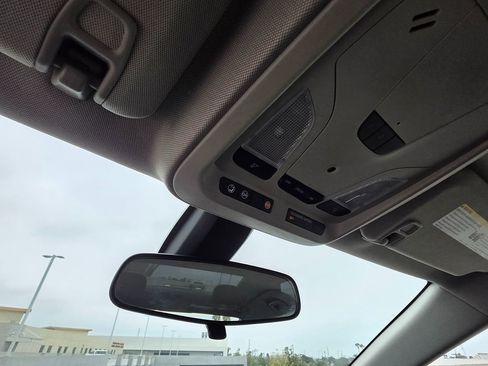 Used 2018 Chevrolet Impala Premier image 39