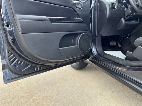 Used 2014 Jeep Compass Sport w/ Power Value Group FWD image 28