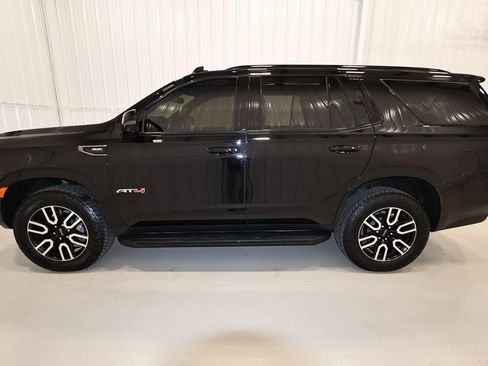 Used 2024 GMC Yukon AT4 w/ Technology Package image 6