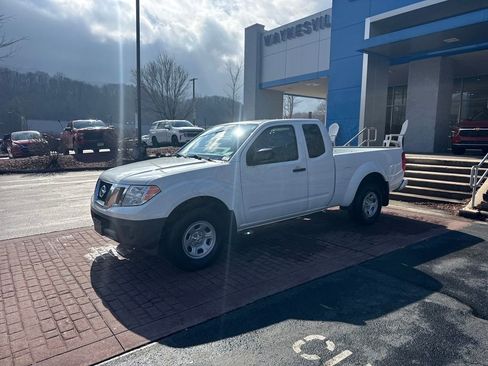 Used 2019 Nissan Frontier S image 38