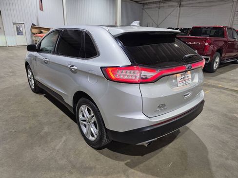 Used 2018 Ford Edge Titanium w/ Equipment Group 301A FWD image 8