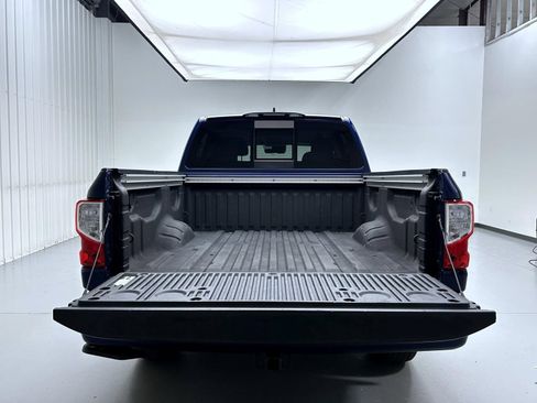 Used 2023 Nissan Titan SV w/ SV Convenience Package AWD/4WD image 21