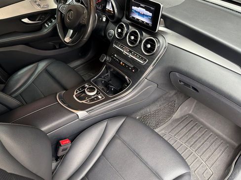 Used 2019 Mercedes-Benz GLC 300 4MATIC image 21