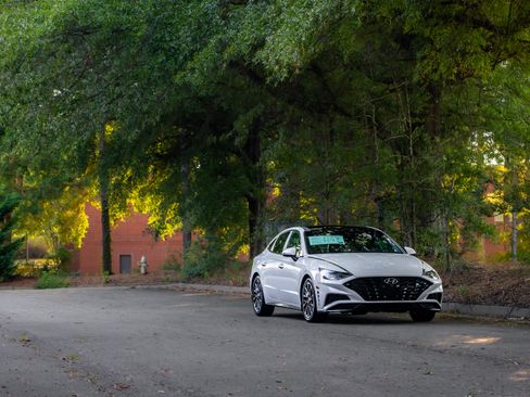 Used 2021 Hyundai Sonata Limited FWD image 37