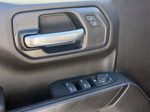 Used 2024 Chevrolet Silverado 1500 Custom image 23