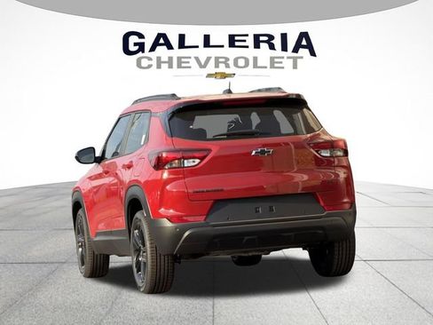 New 2026 Chevrolet TrailBlazer LT w/ Midnight Edition FWD image 5