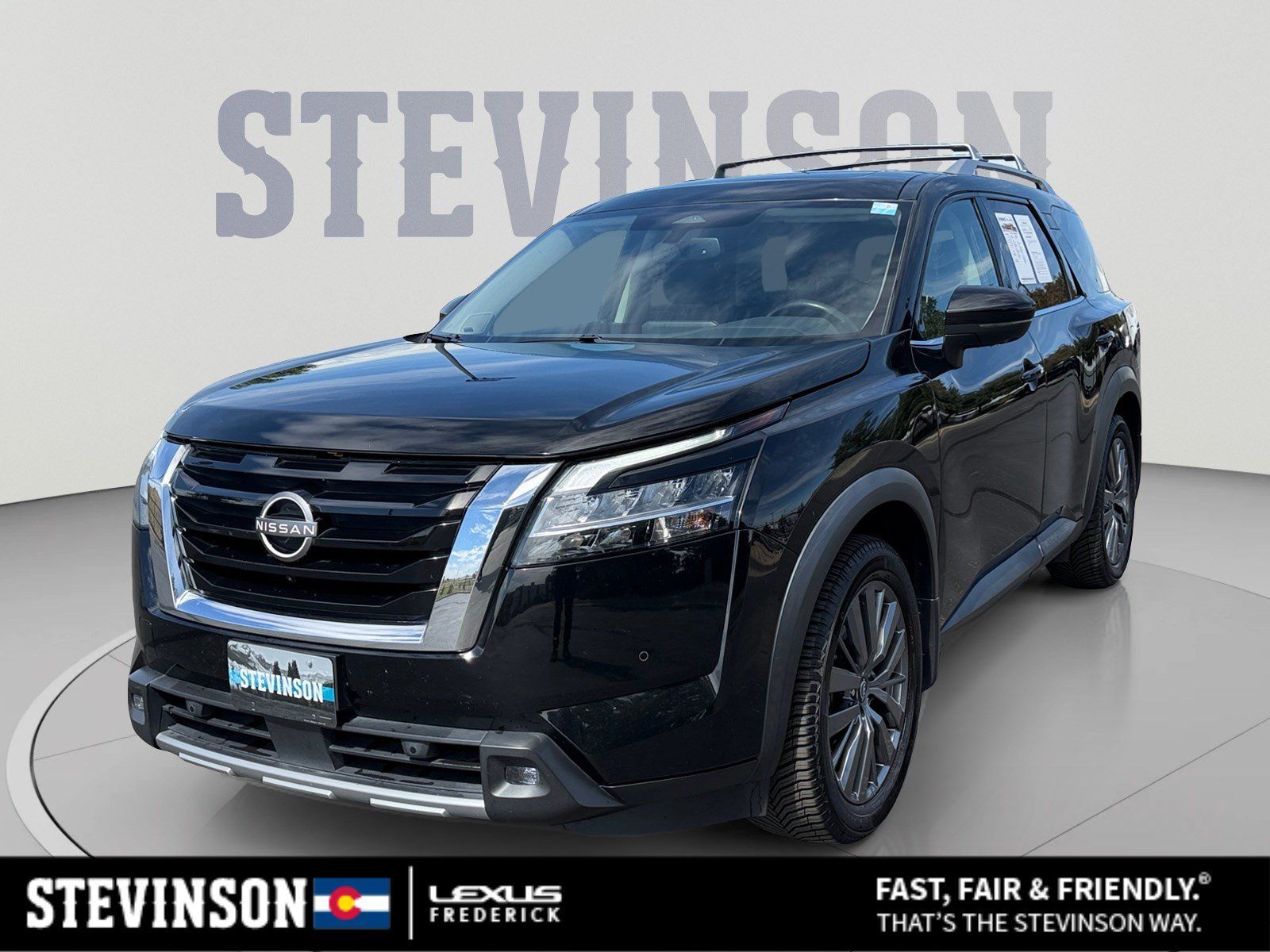 Used 2022 Nissan Pathfinder SL w/ SL Premium Package AWD/4WD image 1