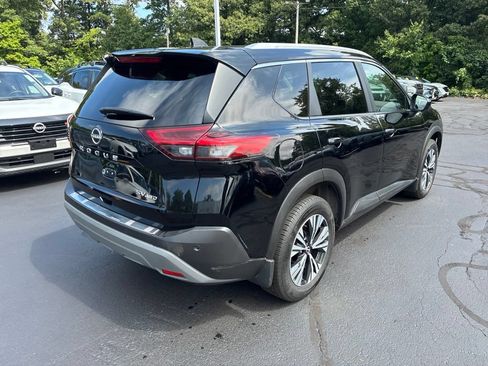 Certified 2023 Nissan Rogue SV w/ SV Premium B Package AWD/4WD image 7