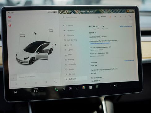 Used 2020 Tesla Model 3 Standard Range Plus RWD image 11