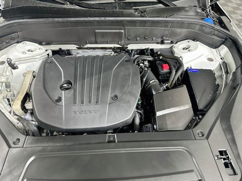 Used 2024 Volvo XC90 B5 Core AWD/4WD image 36