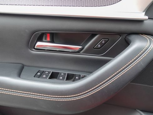 Certified 2024 MAZDA CX-90 Plug-In Hybrid w/ Premium Plus AWD/4WD image 17