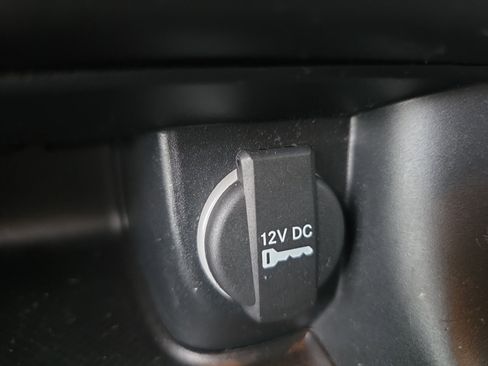 Used 2020 Dodge Charger SXT w/ Blacktop Package RWD image 19