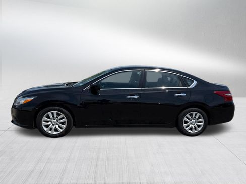 Used 2018 Nissan Altima 2.5 S w/ S Convenience Package FWD image 4
